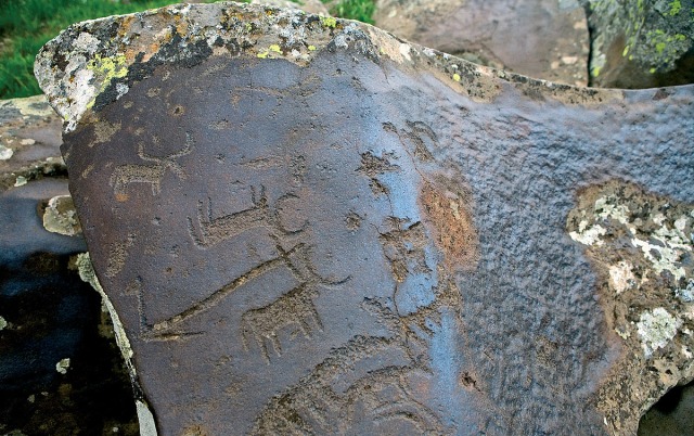 Neolythic Petroglyphs of Ukhtasar mountain in Armenia
